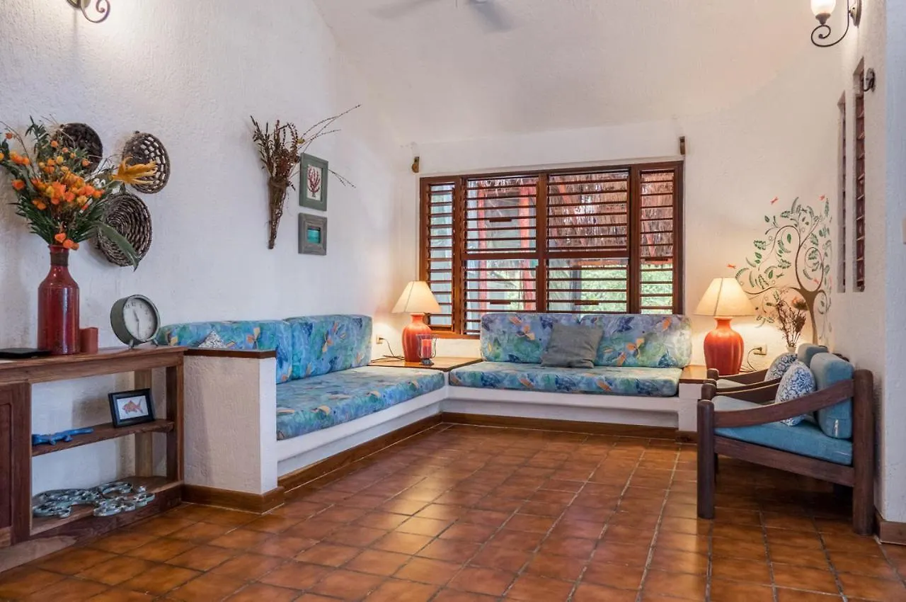 Villa Casita Sunray. 2 King Beds! Pool And Beach Akumal