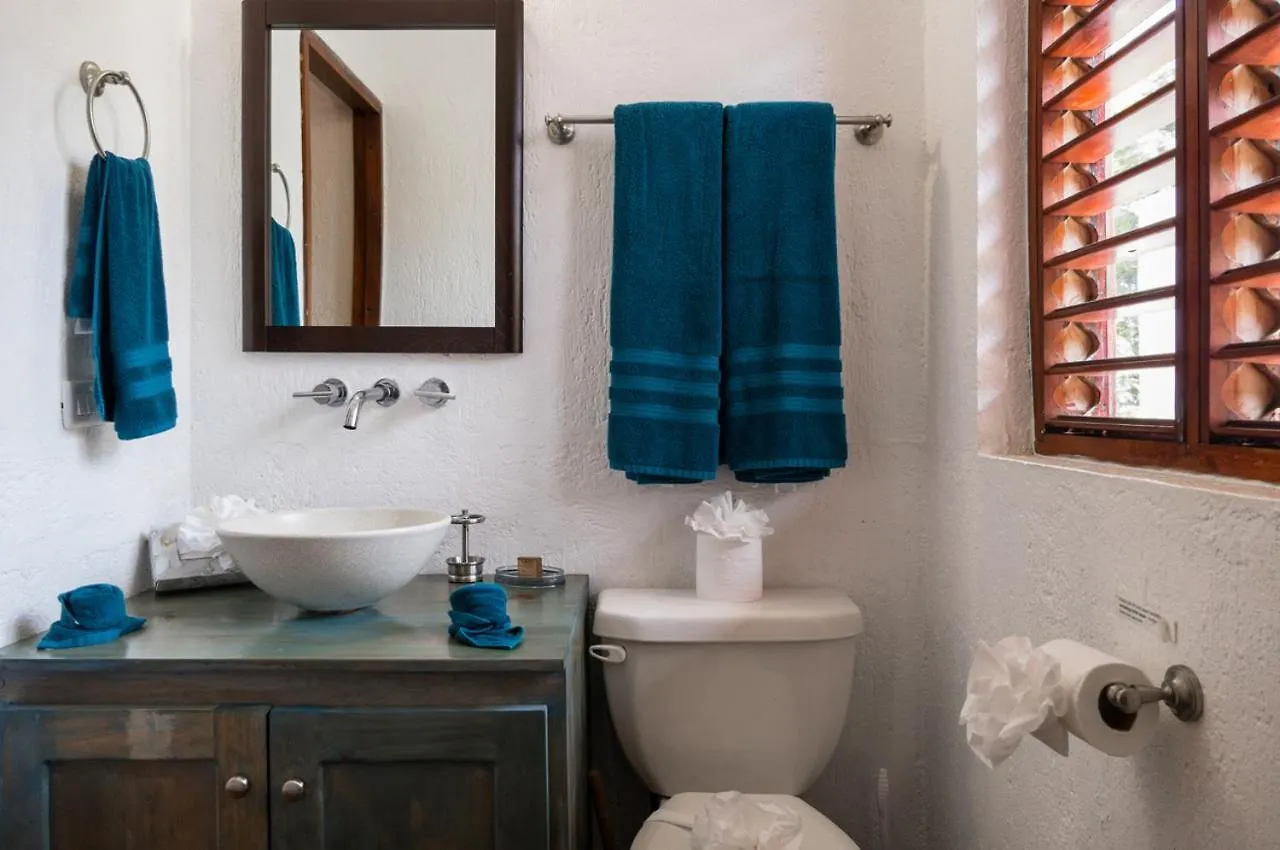 Casita Sunray. 2 King Beds! Pool And Beach Akumal Villa
